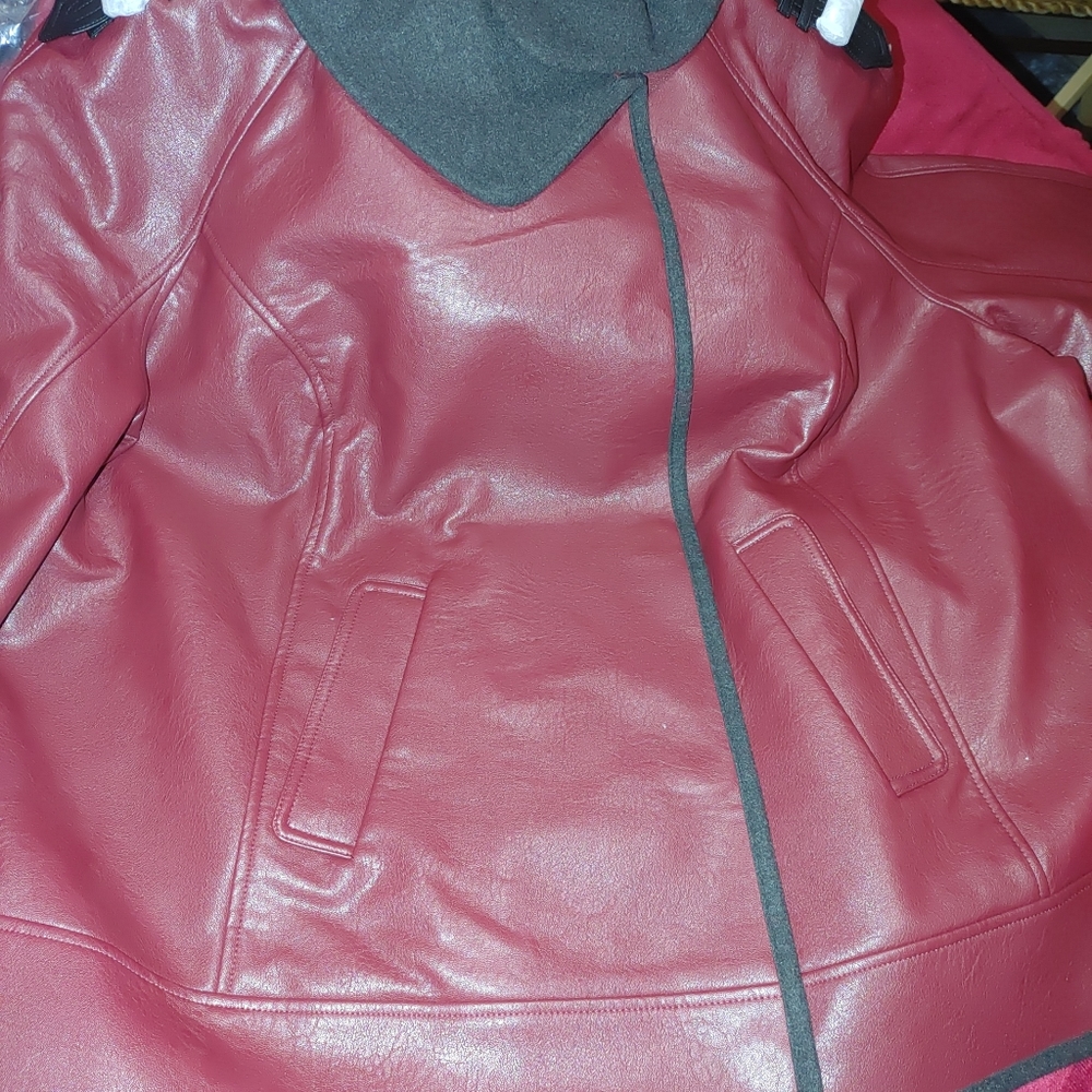 Leather jacket - Picture 3 of 4